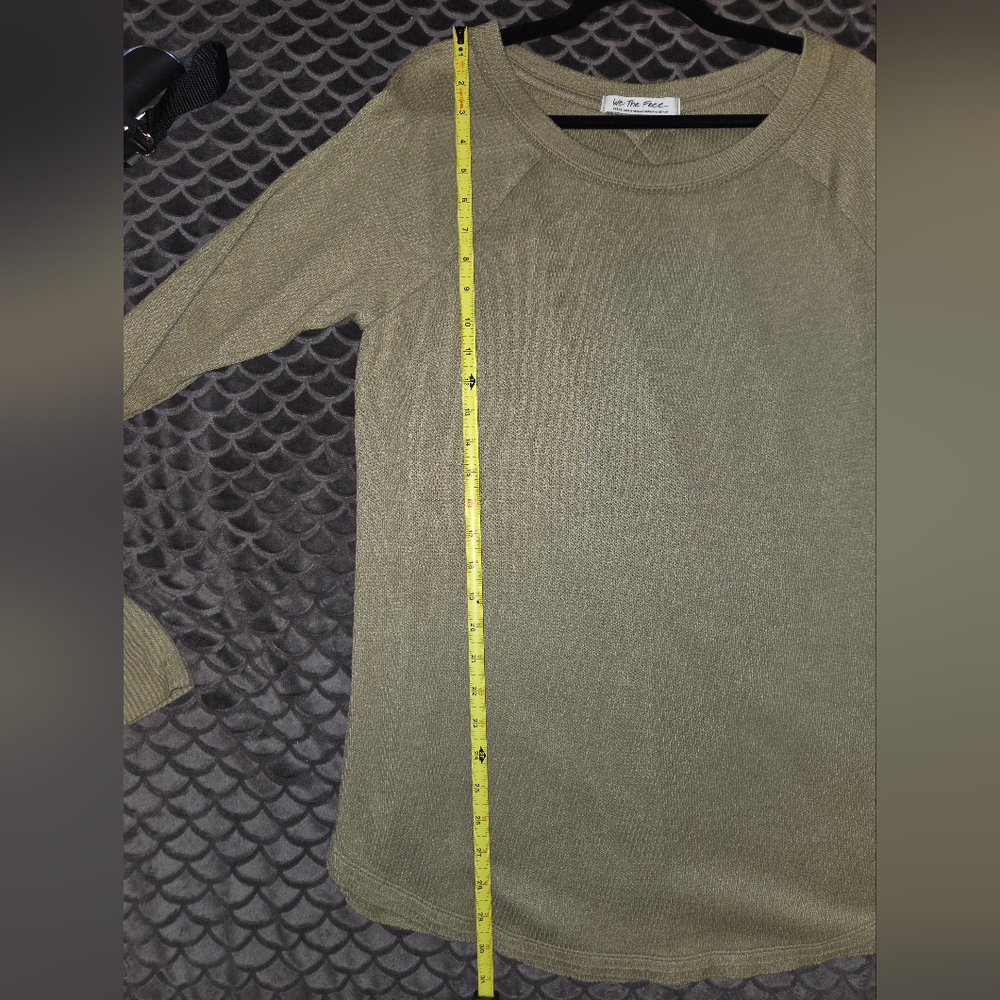 Free People Snowy Thermal Long Sleeve Top in Olive Green - Size L - Picture 7 of 7